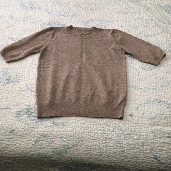 NWOT - Women’s Sweater - Picture 1 of 3